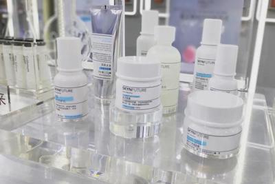 肌膚未來攜科學(xué)定制新品亮相美博會(huì)，以技術(shù)驅(qū)動(dòng)重塑線下渠道新生態(tài)